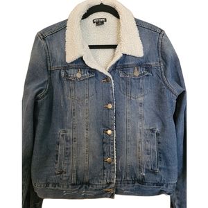 Hot Topic Distressed Faux Sherpa Lined Jean Jacket XL